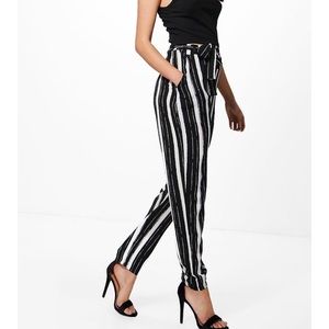 Boohoo High Waisted Tapered Trousers
